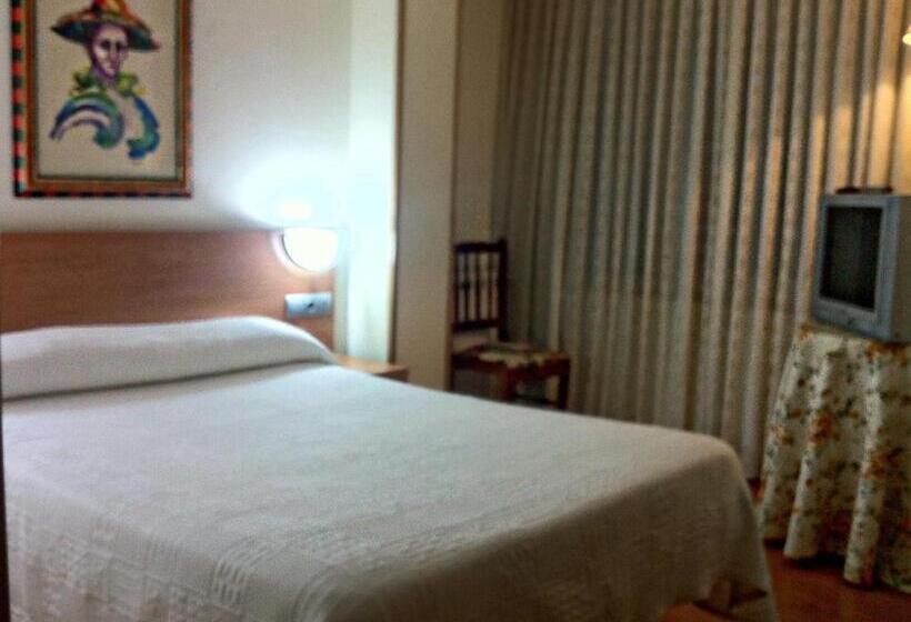 Quarto Estandar Individual, Hostal Del Carmen