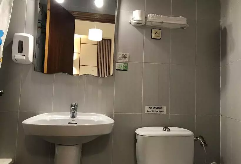 اتاق استاندارد یک نفره, Hostal La Mexicana