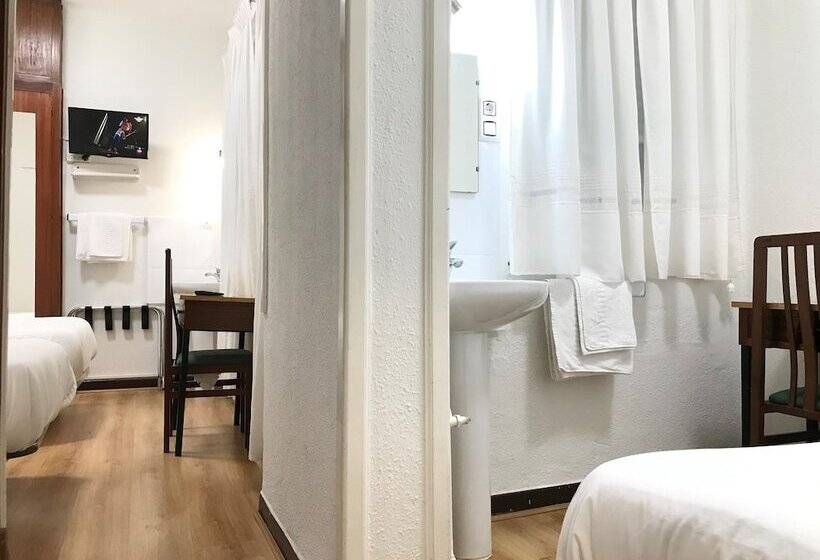 标准三人间, Hostal La Mexicana