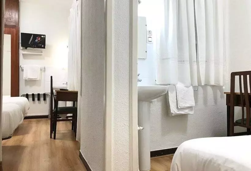 اتاق استاندارد سه نفره, Hostal La Mexicana