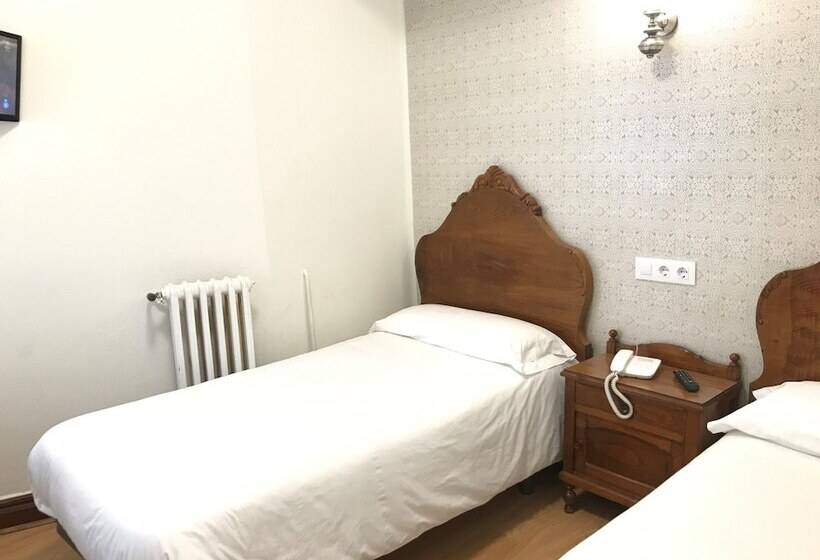 标准三人间, Hostal La Mexicana