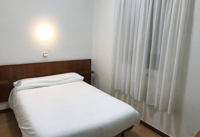 スタンダードトリプルルーム, Hostal La Mexicana