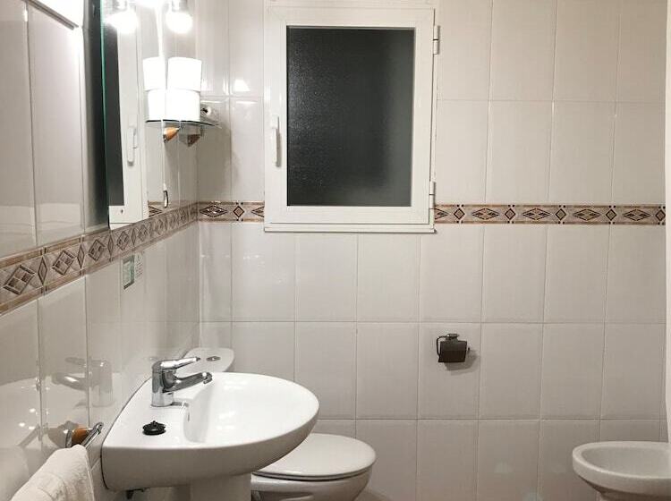 带城市景观的标准间, Hostal La Mexicana