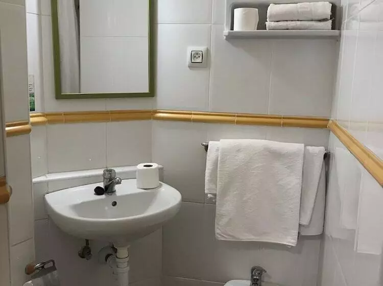 اتاق اکونومی, Hostal La Mexicana