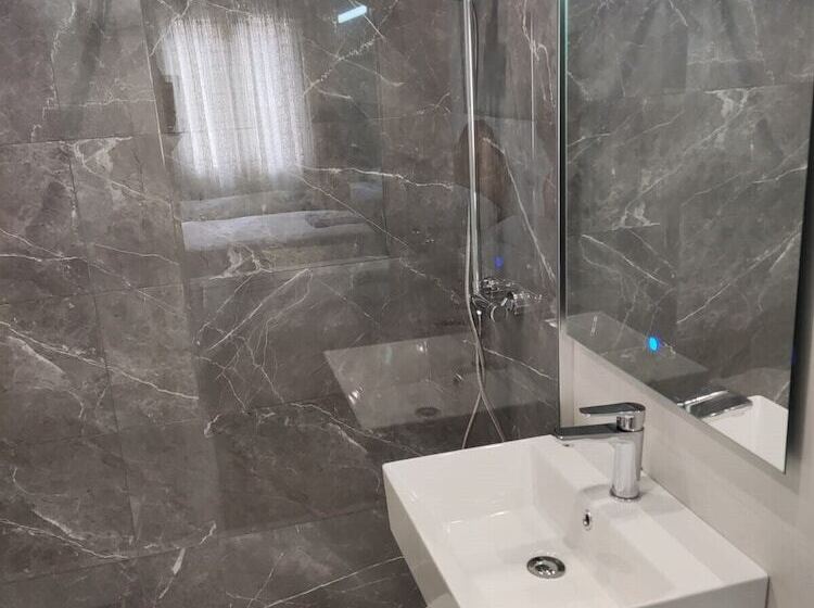 带城市景观的标准间, Hostal La Mexicana