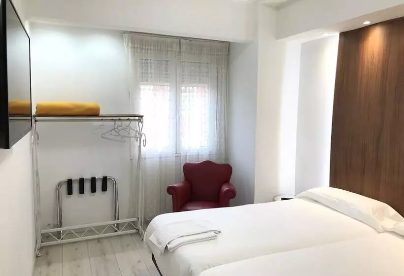 اتاق استاندارد با چشم‌انداز شهر, Hostal La Mexicana