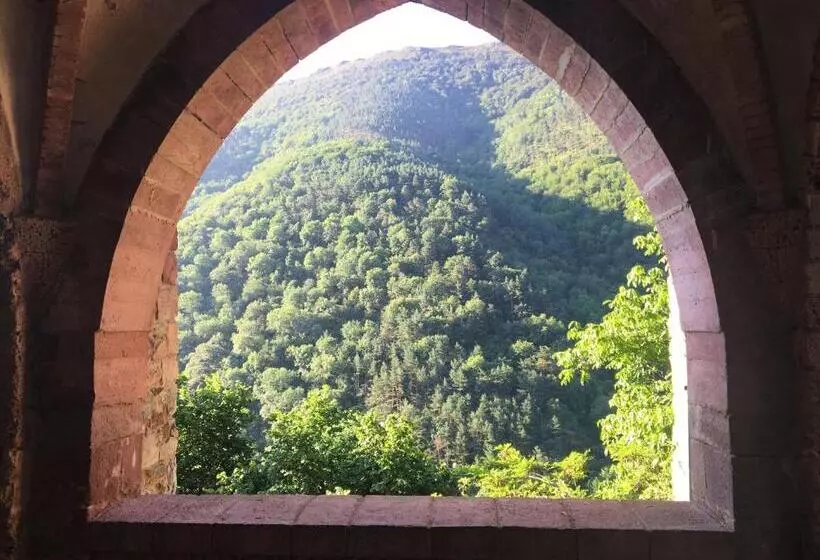 اتاق کلاسیک چهارنفره, Monasterio De Santa Maria De Valvanera