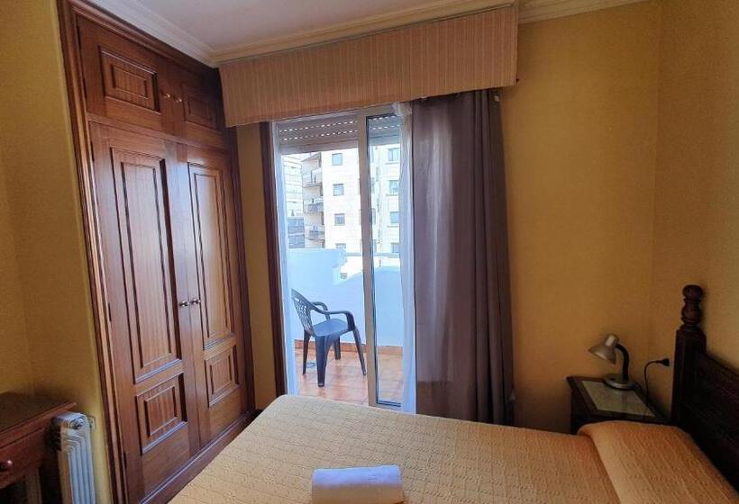 חדר סטנדרט יחיד עם מרפסת, Pensión Residencia Buenos Aires