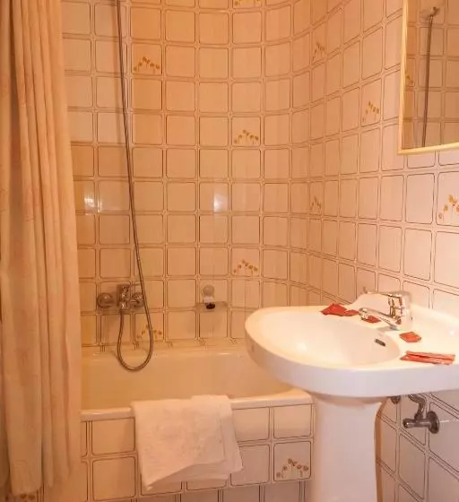 اتاق اکونومی, Pensión Residencia Buenos Aires