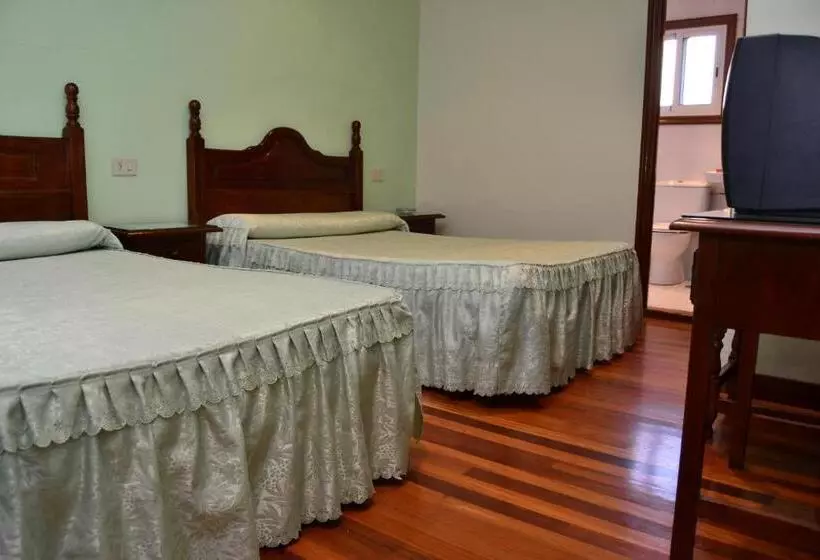 اتاق استاندارد چهار تخته, Pensión Residencia Buenos Aires