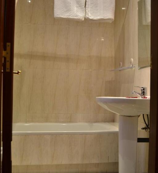 חדר סטנדרט לארבעה, Pensión Residencia Buenos Aires