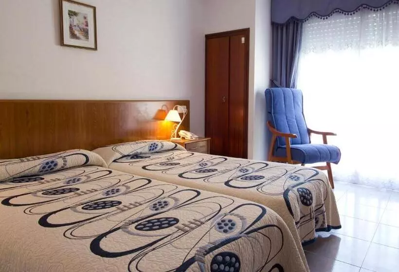 Habitación Estándar, Restaurante Xaneiro