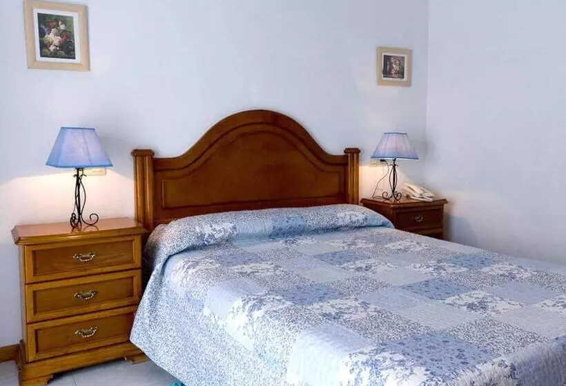 Habitación Estándar, Restaurante Xaneiro