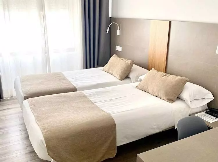 スタンダードルーム, Pensión Residencia Fornos