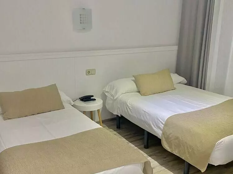 スタンダードルーム, Pensión Residencia Fornos