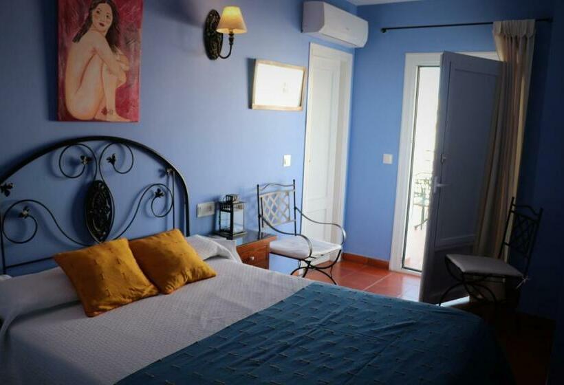 Quarto Estandar, Hostal Arco Plaza