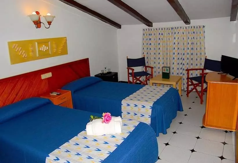 Standart Oda, Hostal Ca'n Tiu
