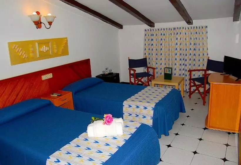 Standart Oda, Hostal Ca'n Tiu