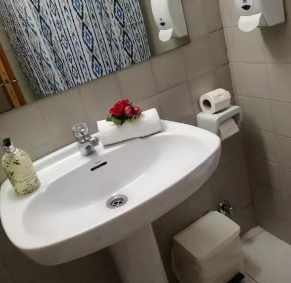 Bahçe Manzaralı Standart Oda, Hostal Ca'n Tiu