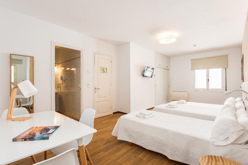Семейный Номер, Hostal Jume  Urban Rooms