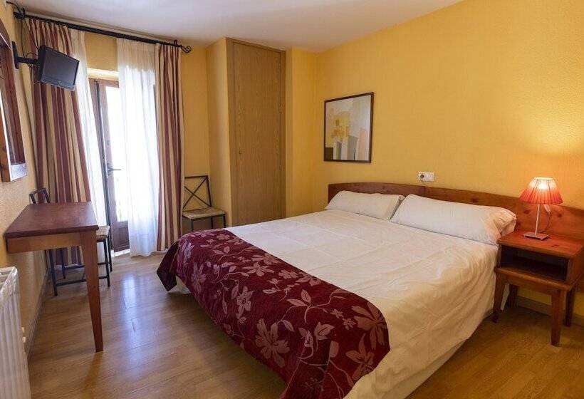 غرفة قياسية, Hostal Restaurante Puerta Del Alcazar