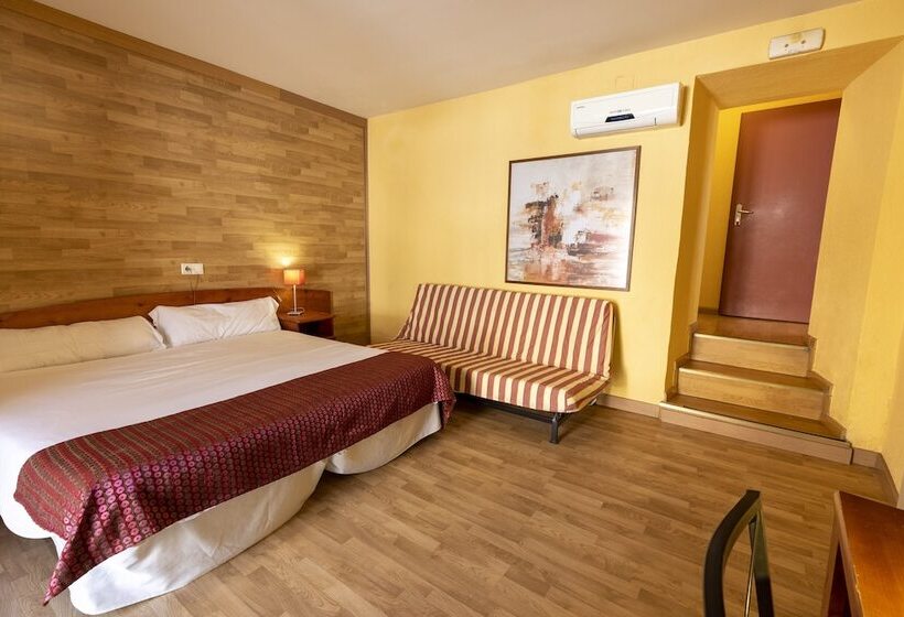 غرفة سوبيريور, Hostal Restaurante Puerta Del Alcazar