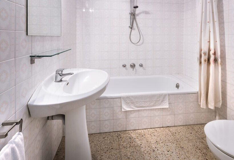 Номер Стандарт Индивидуальный Совместная Ванная, Hostal Solimar