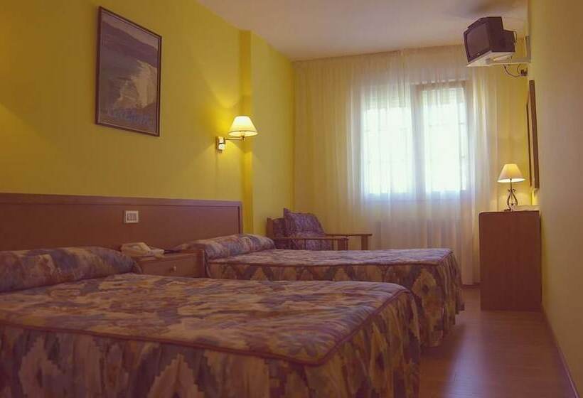 스탠다드 룸, A Pedra