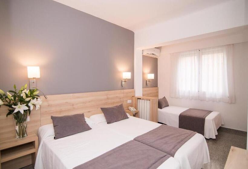 חדר סטנדרט לשלושה, Abelay