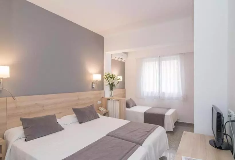 Chambre Triple Standard, Abelay