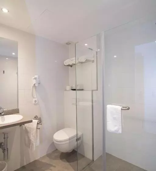 Chambre Triple Standard, Abelay