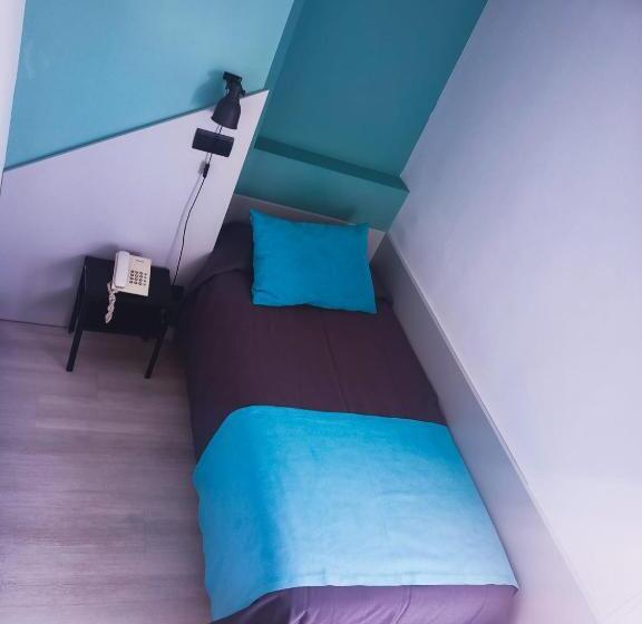 חדר סטנדרט יחיד, Abelay