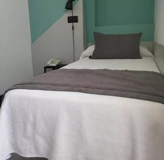 Chambre Standard Individuelle, Abelay