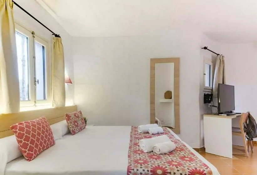 4 Bett Standardzimmer, Cala Martina