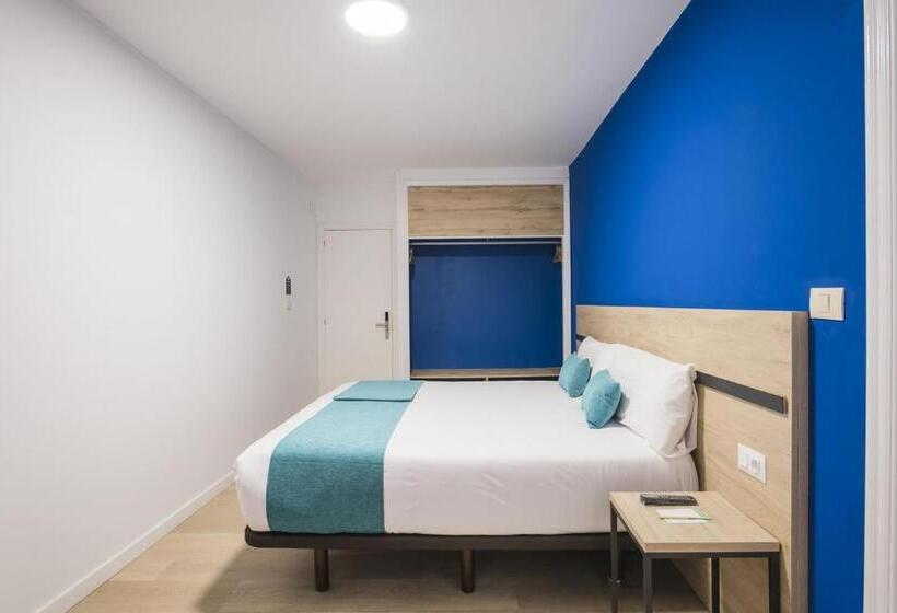 اتاق اکونومی, Alda Coruñamar