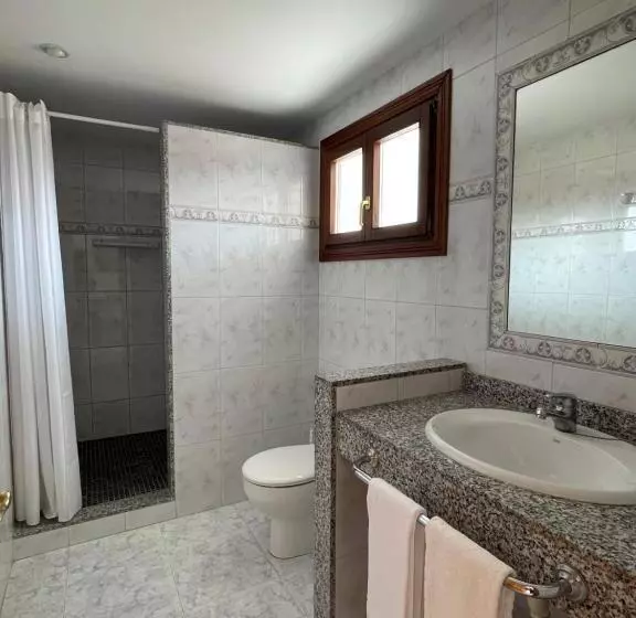 Camera Standard, Hostal Can Gallu
