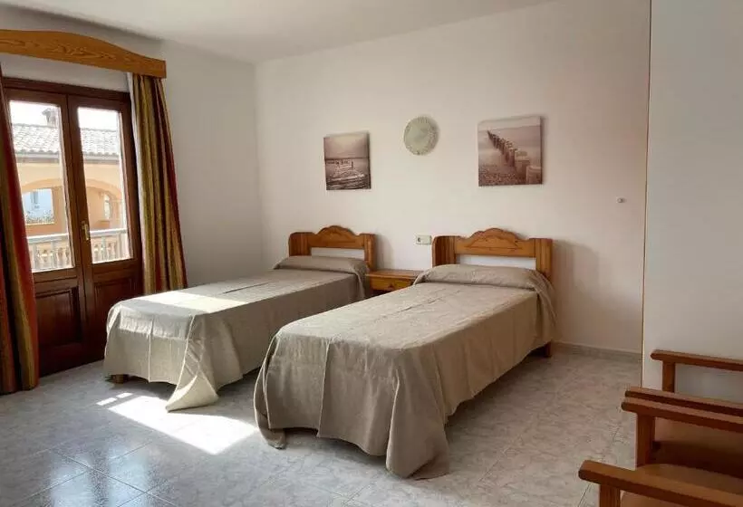Camera Standard, Hostal Can Gallu
