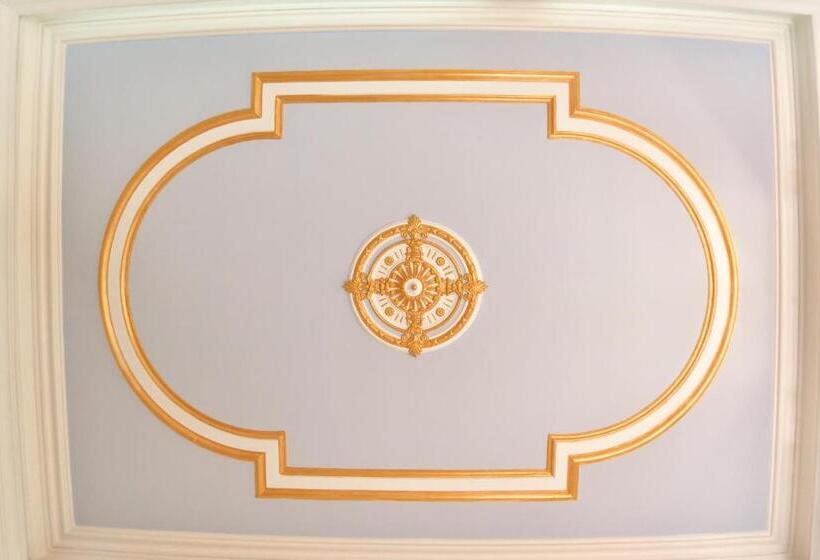 Номер Superior с Балконом, Hostal Girona