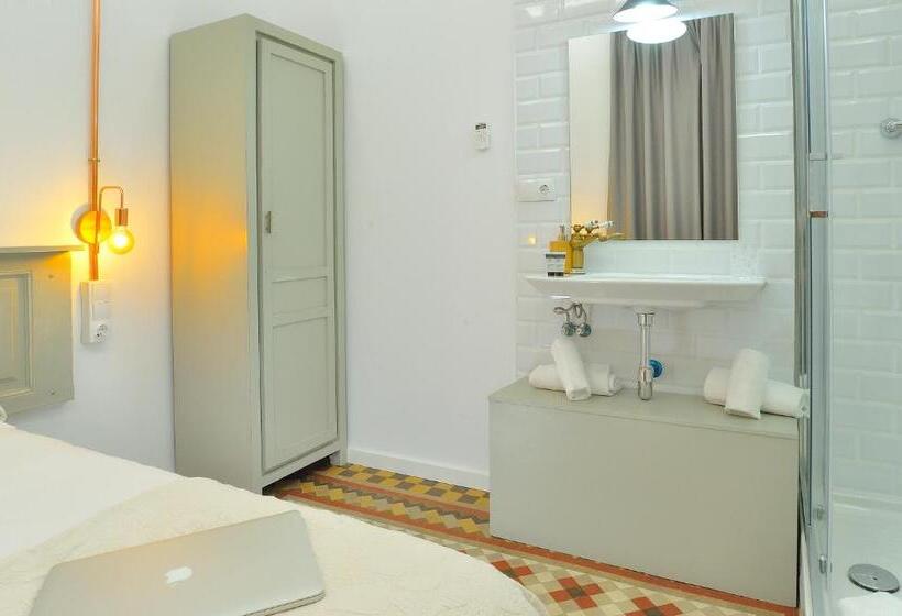 Номер Economy с общей ванной комнатой, Hostal Girona