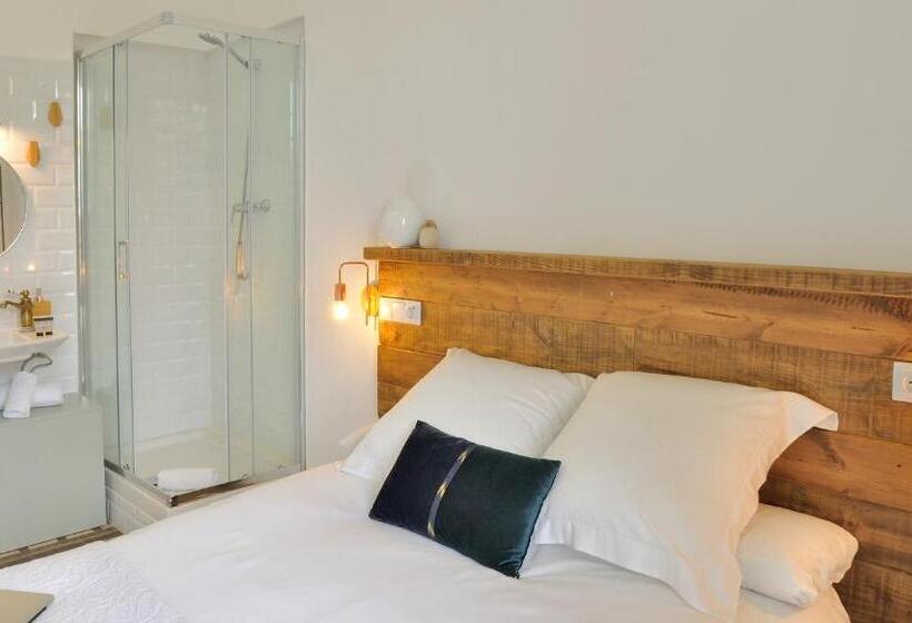 Номер Стандарт Совместная Ванная, Hostal Girona