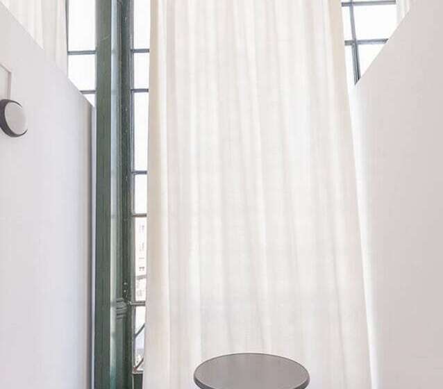 Номер Superior с Балконом, Hostal Girona