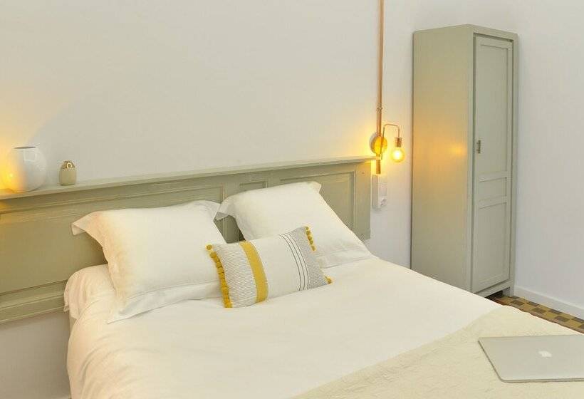 Номер Economy с общей ванной комнатой, Hostal Girona