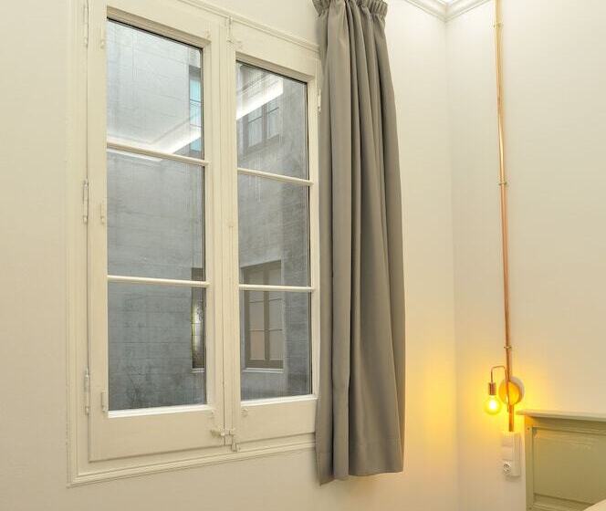 Номер Economy с общей ванной комнатой, Hostal Girona