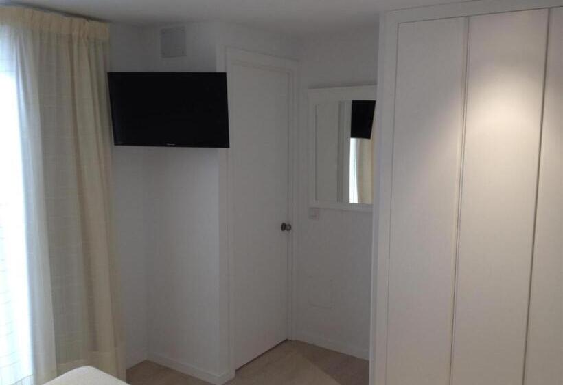 スタンダードルーム, Hostal La Palma