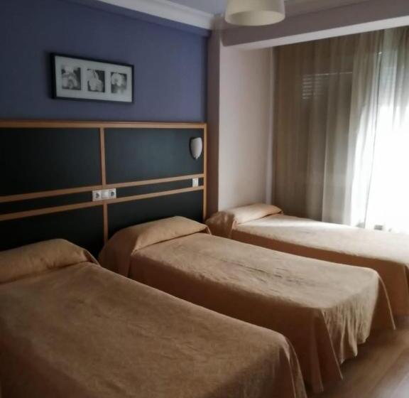 اتاق استاندارد سه نفره, Hostal Mara