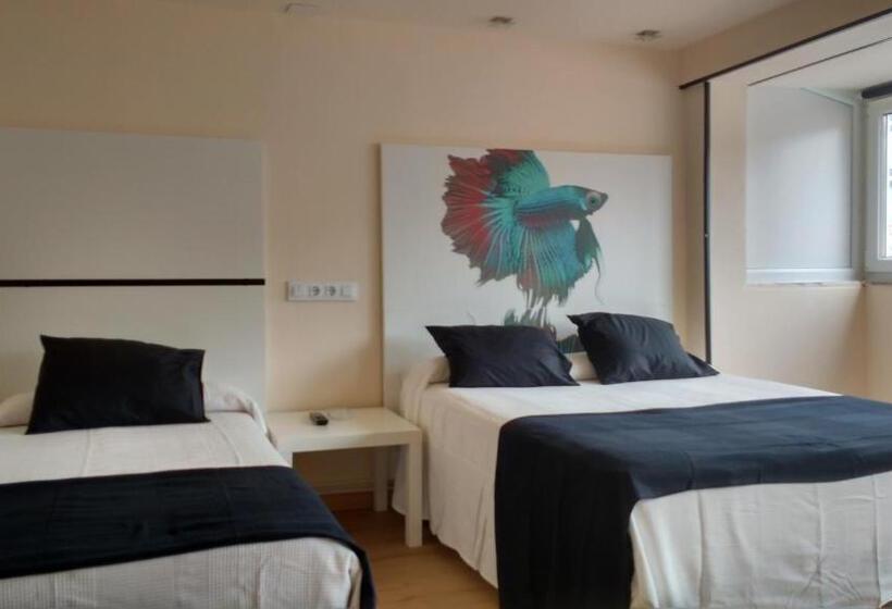 이코노이 4인룸, Hostal Mara