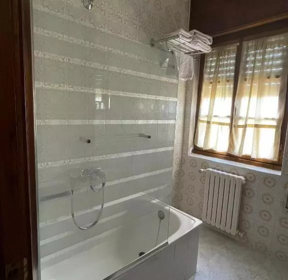 اتاق استاندارد با 2 تخت دوبل, La Bilbaina