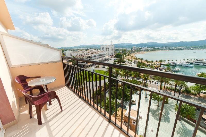 اتاق استاندارد با چشمانداز دریا, The Red Hotel Adults Only