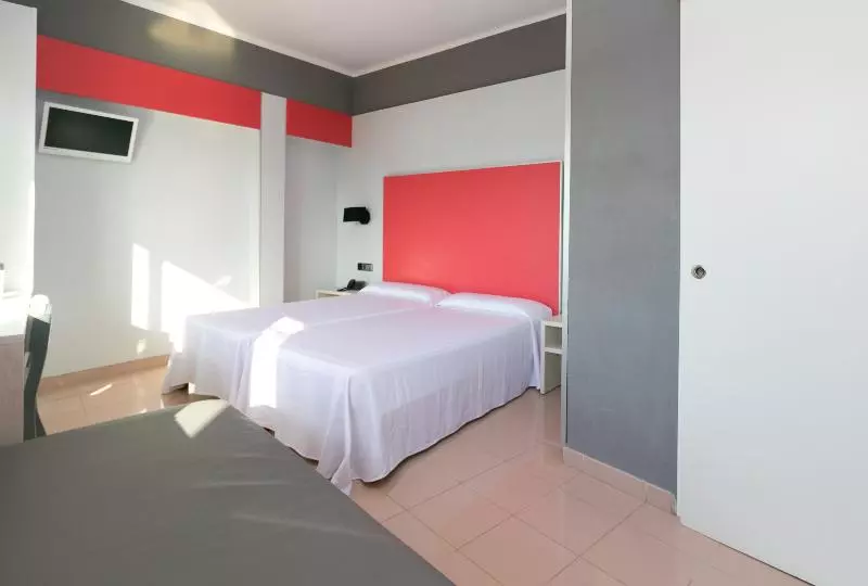 اتاق سوپریور با چشمانداز دریا, The Red Hotel Adults Only