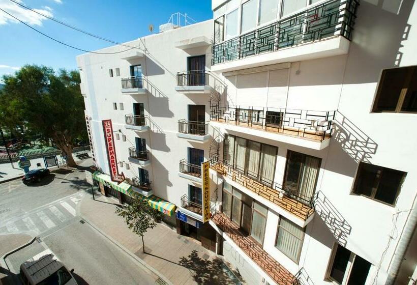 اتاق استاندارد, The Red Hotel Adults Only